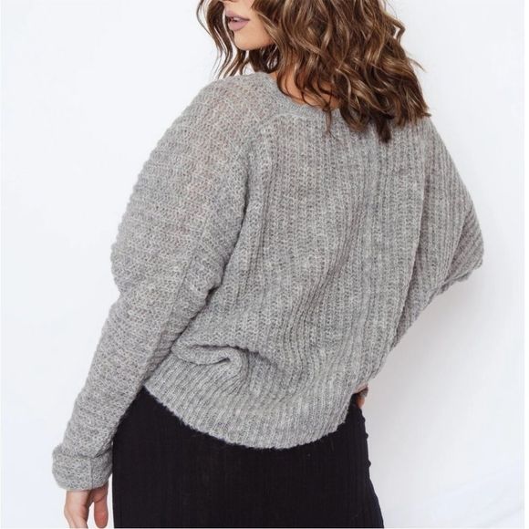 Free People Moonbeam Slouchy Ribbed Knit Long Sleeve V-Neck Pullover Sweater - Picture 2 of 10